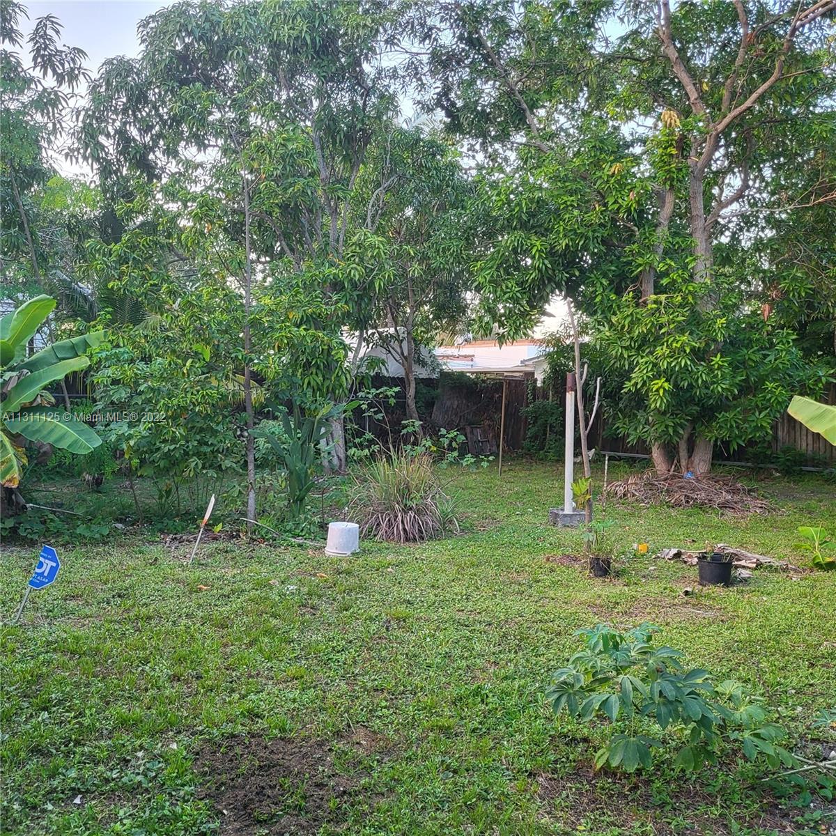 IRONS MANOR 2ND ADDN - Residential