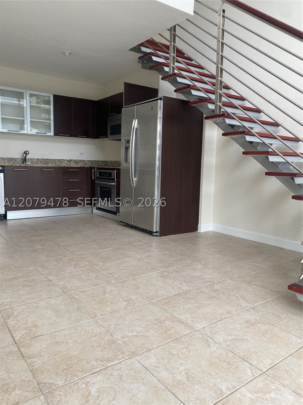 41 SE 5th St 2405