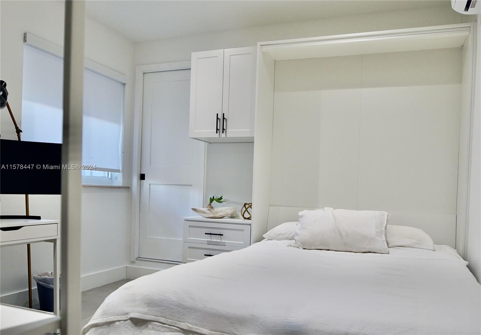 ORANGE POUNDS CONDO - Residential