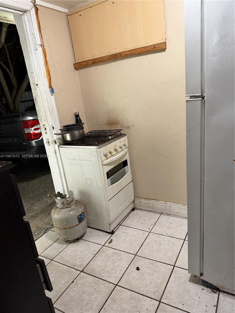 NICHOLS GOLF ESTATES - Residential