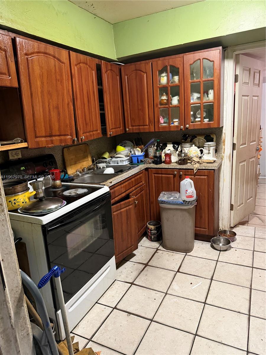 NICHOLS GOLF ESTATES - Residential