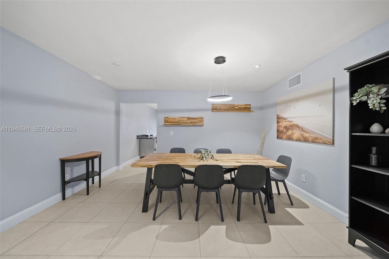 ISLAND HOUSE SOUTH CONDO - Residential Lease