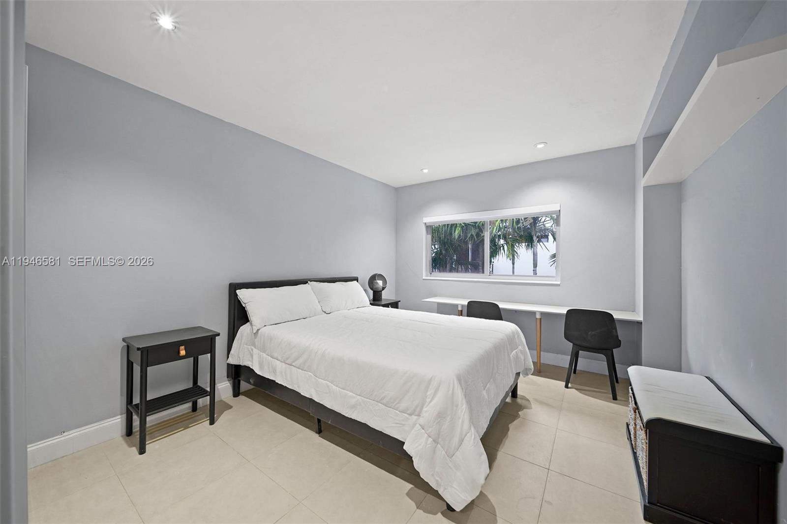 ISLAND HOUSE SOUTH CONDO - Residential Lease