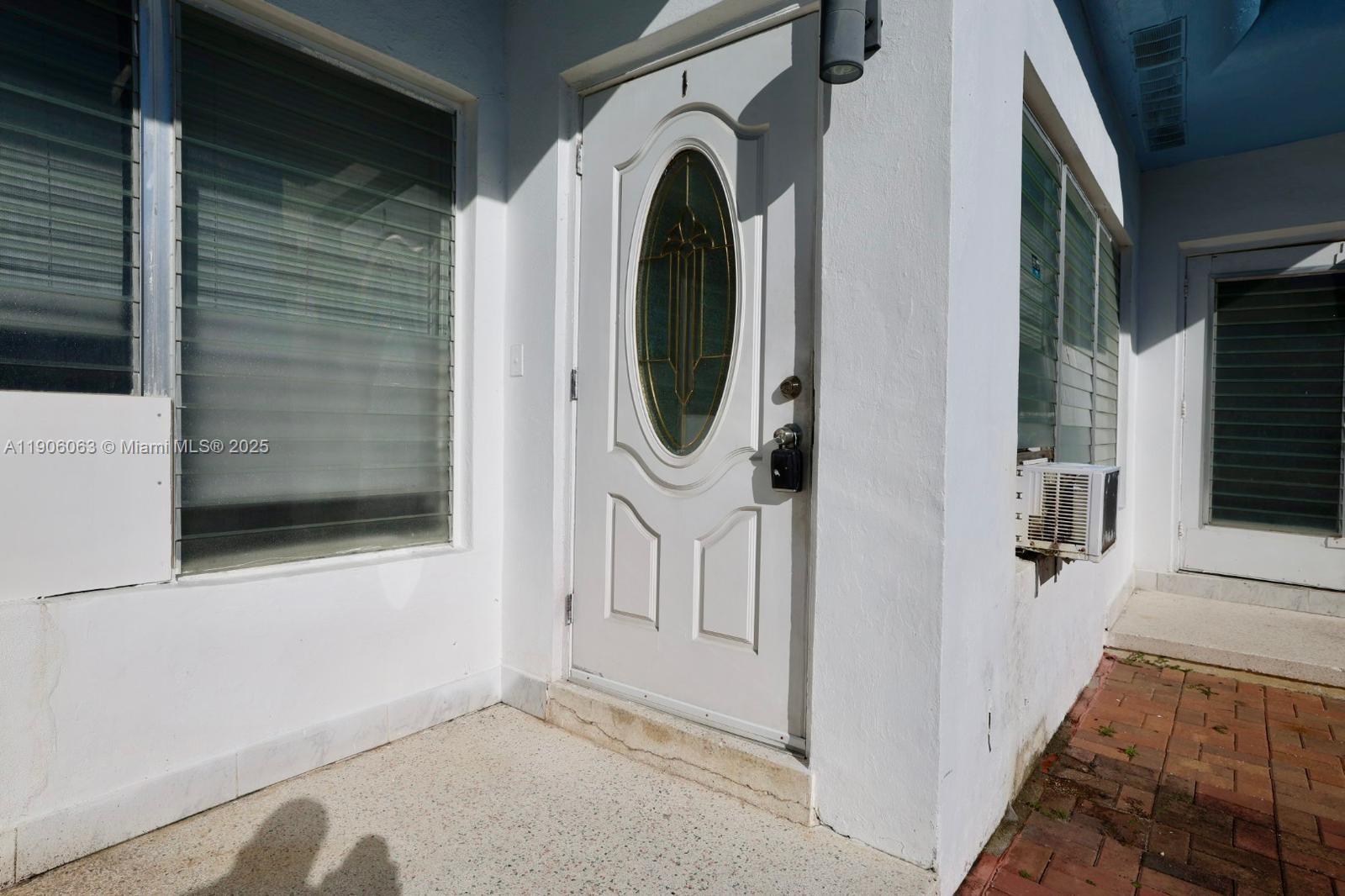 BISC BEACH SUB - Residential Lease