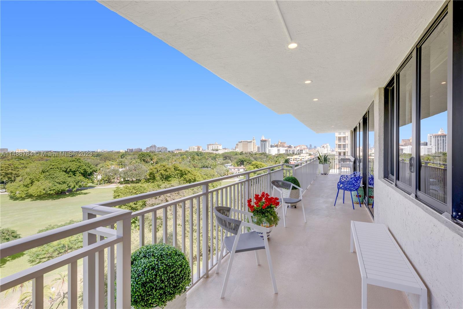 GABLES BATH CLUB APTS CON - Residential