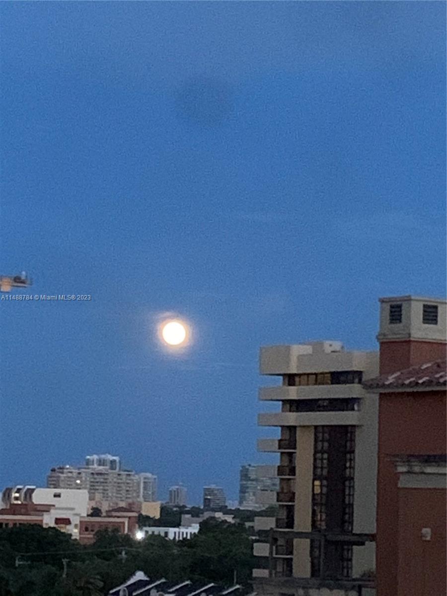 GABLES BATH CLUB APTS CON - Residential