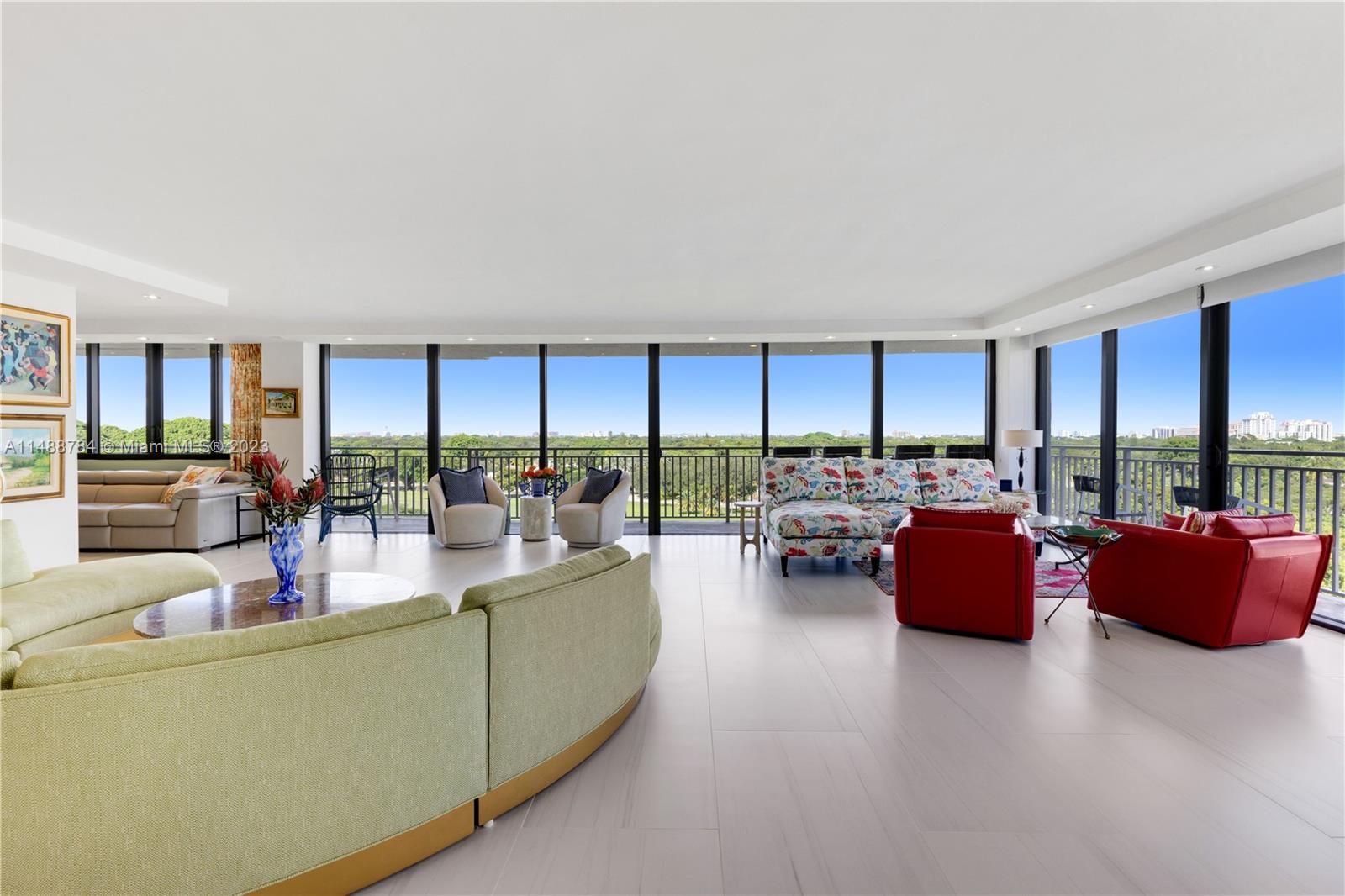 GABLES BATH CLUB APTS CON - Residential