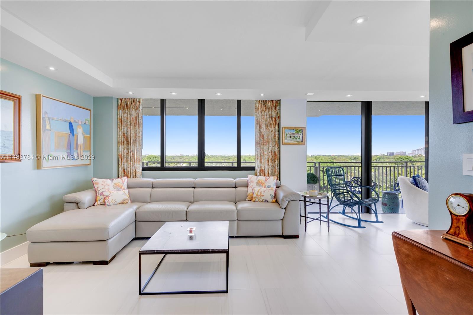 GABLES BATH CLUB APTS CON - Residential