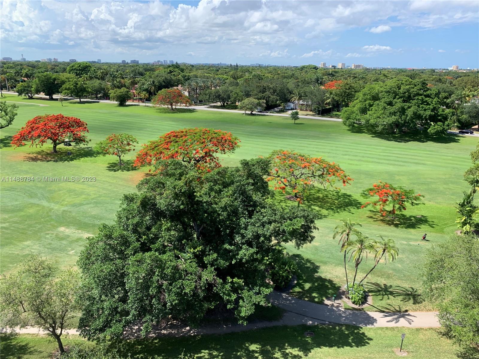 GABLES BATH CLUB APTS CON - Residential