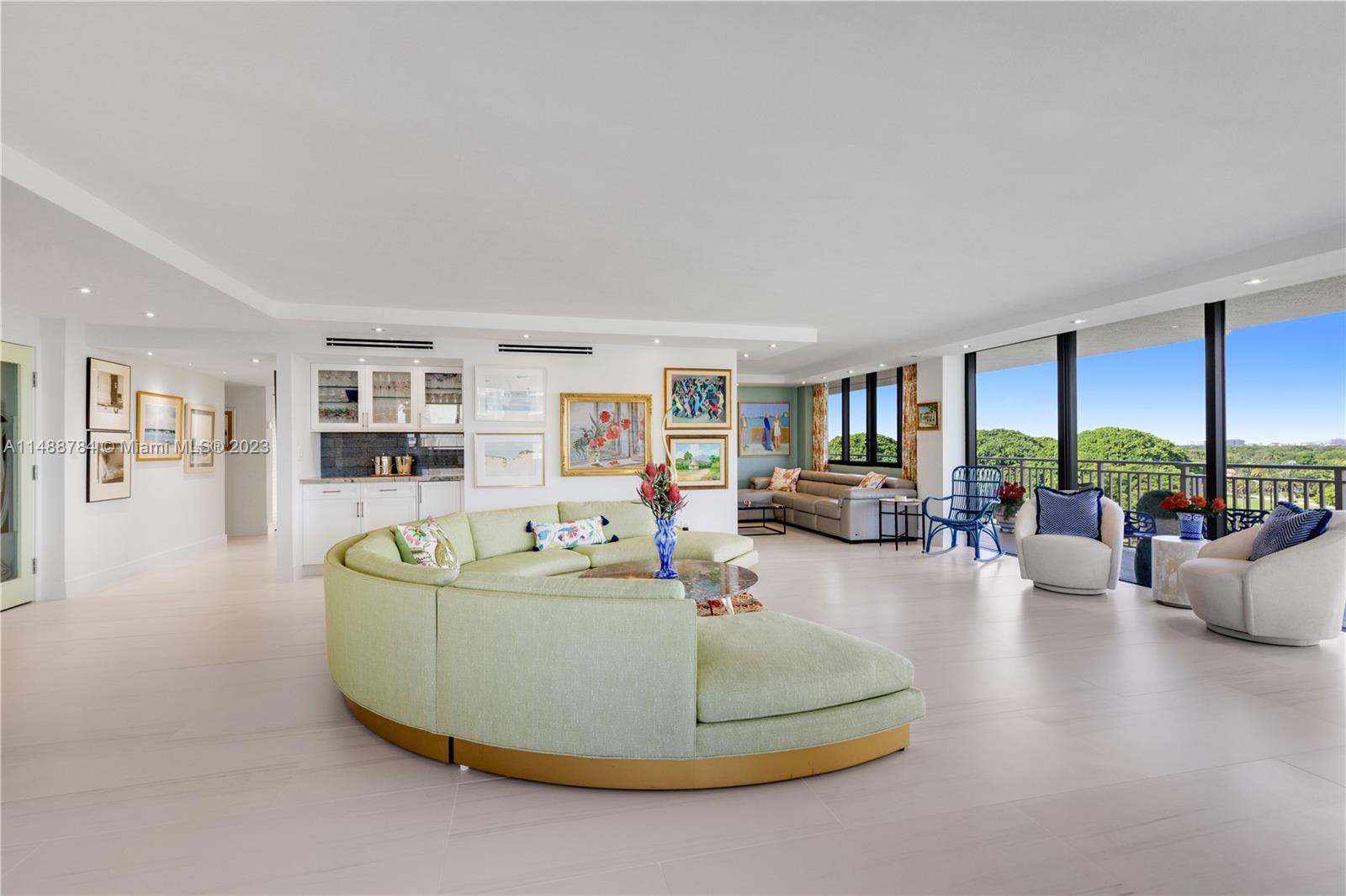 GABLES BATH CLUB APTS CON - Residential