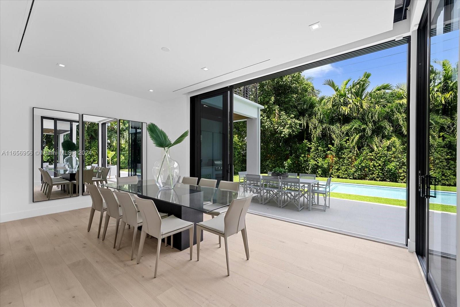 112 W Palm Midway