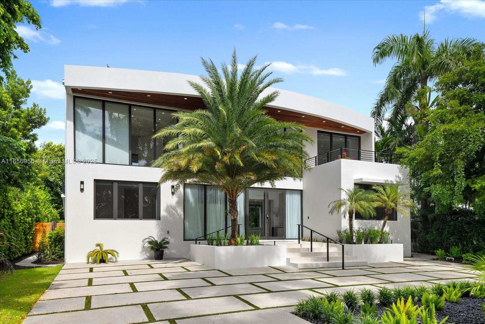 Property for Sale at 112 W Palm Midway, Miami Beach, Miami-Dade County, Florida - Bedrooms: 5 
Bathrooms: 6  - $7,945,000