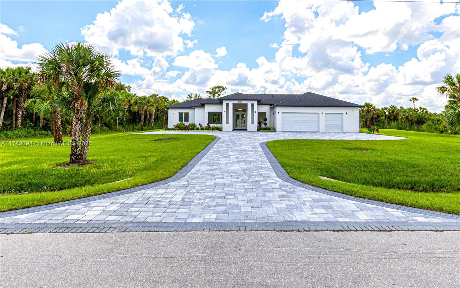 Property for Sale at 2632 30th Ave Se Ave, Naples, Collier County, Florida - Bedrooms: 4 
Bathrooms: 5  - $1,299,000