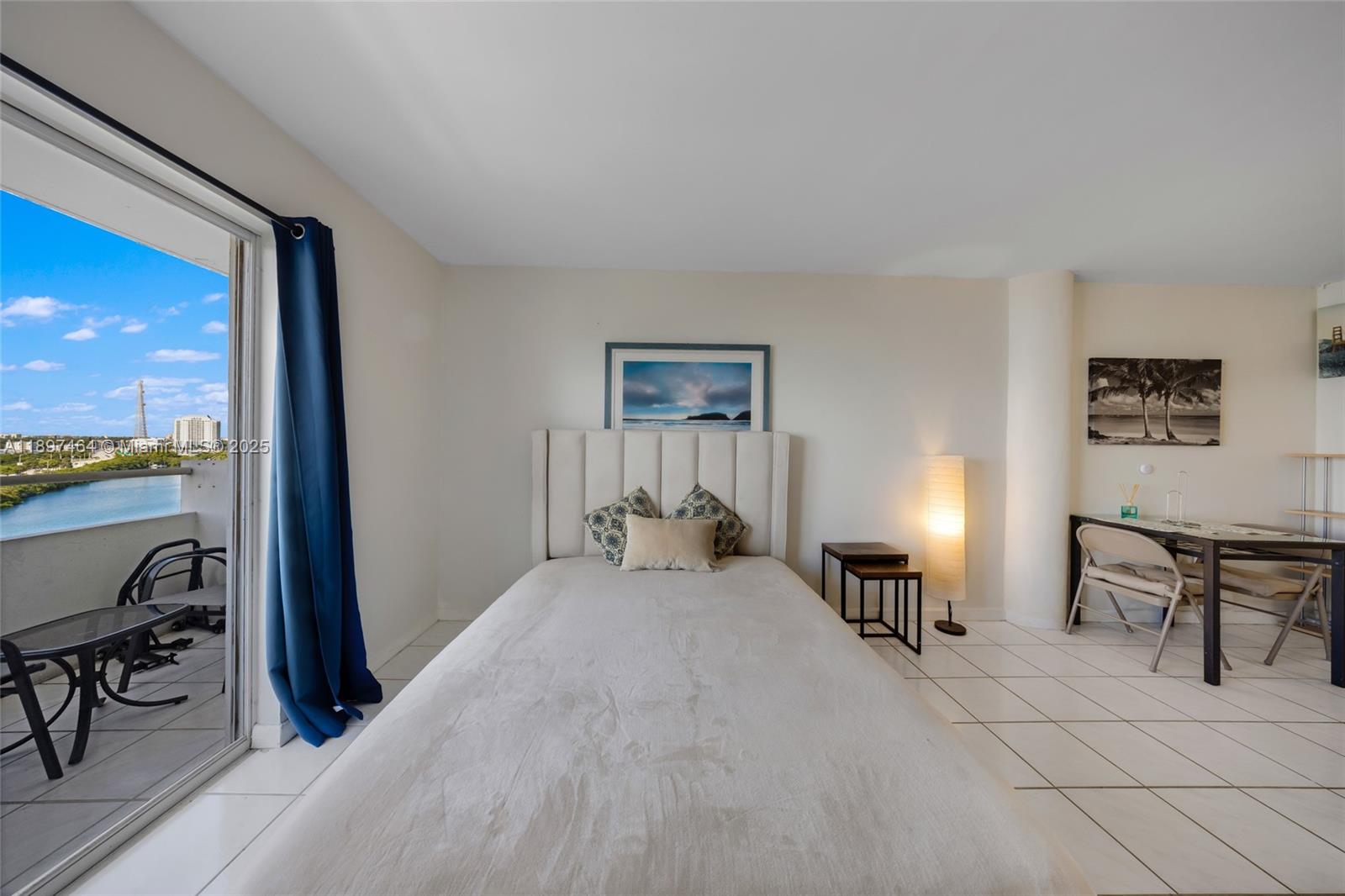 BAYSHORE YACHT & TENNIS C - Residential Lease