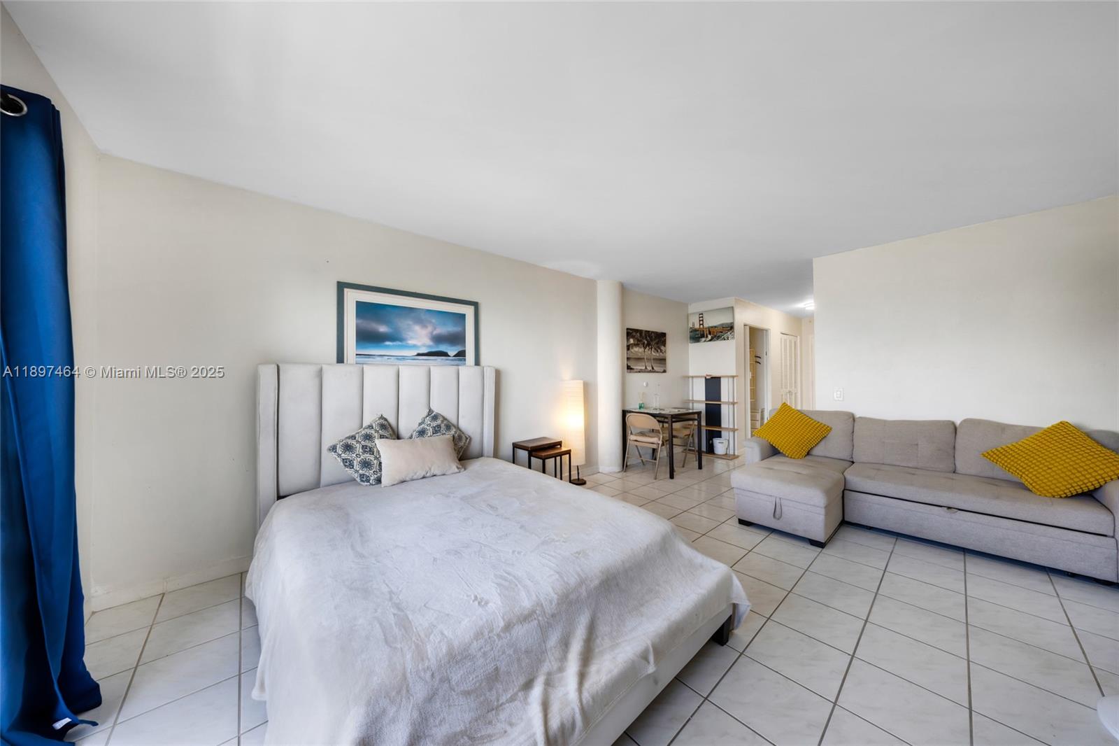 BAYSHORE YACHT & TENNIS C - Residential Lease