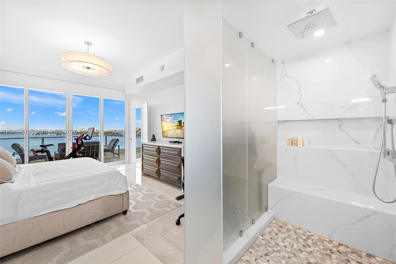 Paramount Bay - Residential