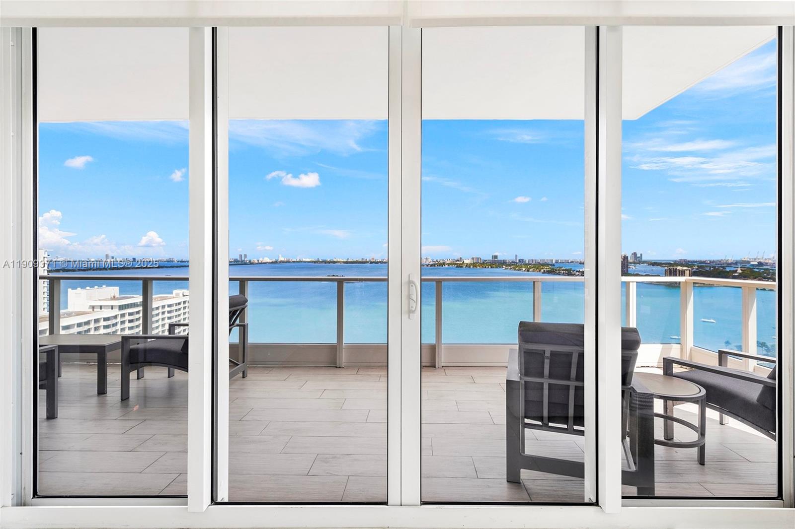 2020 N BAYSHORE DR 2110