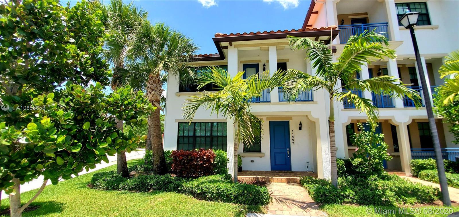 PEMBROKE LAKES SOUTH - Residential