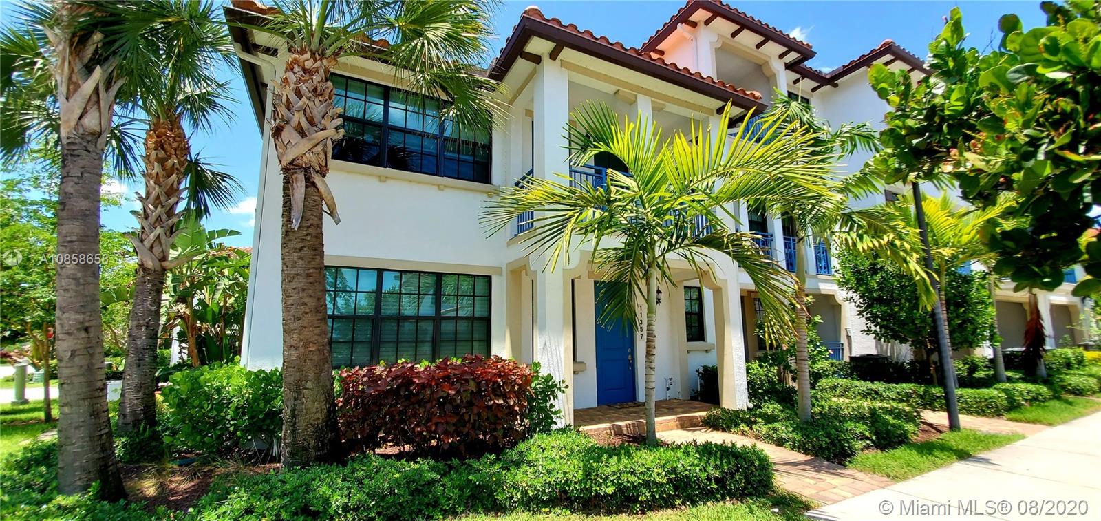 PEMBROKE LAKES SOUTH - Residential