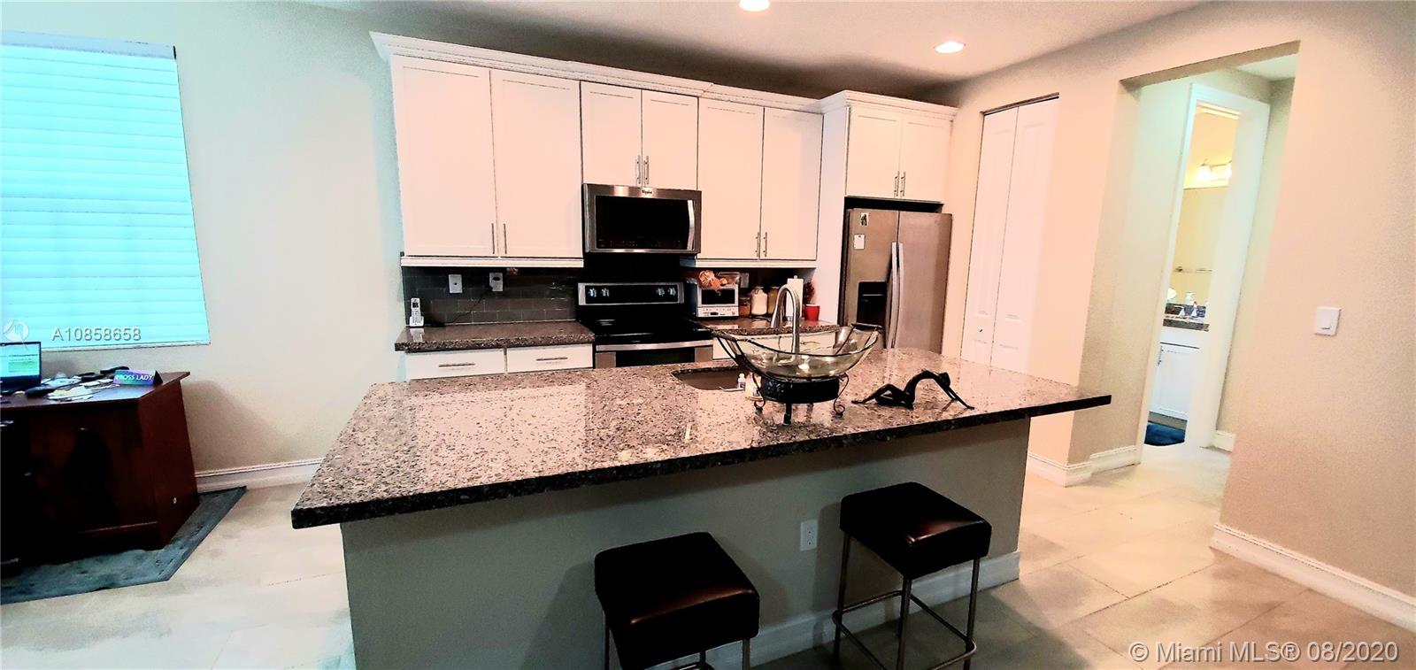 PEMBROKE LAKES SOUTH - Residential