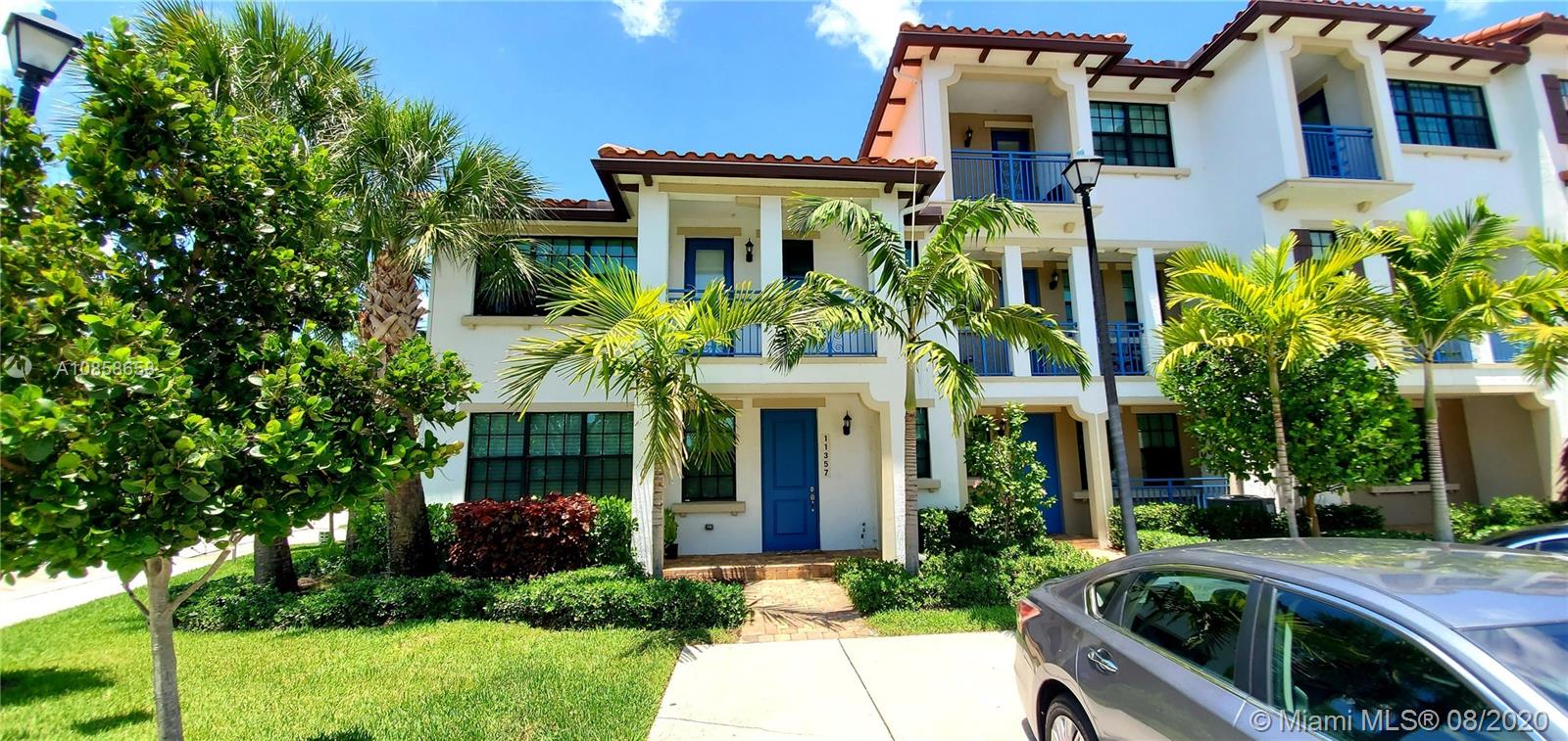 PEMBROKE LAKES SOUTH - Residential