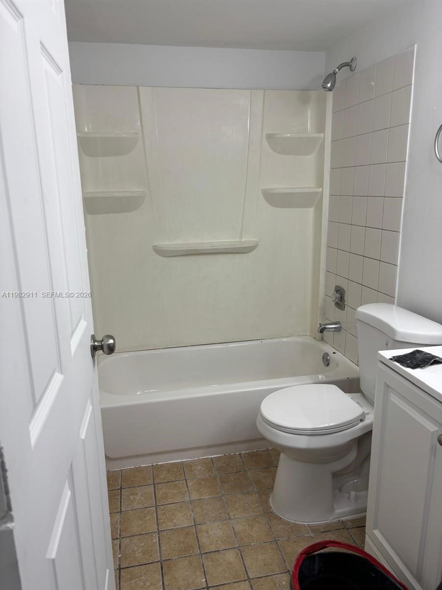 PRESIDENTIAL GOLFVIEW CON - Residential