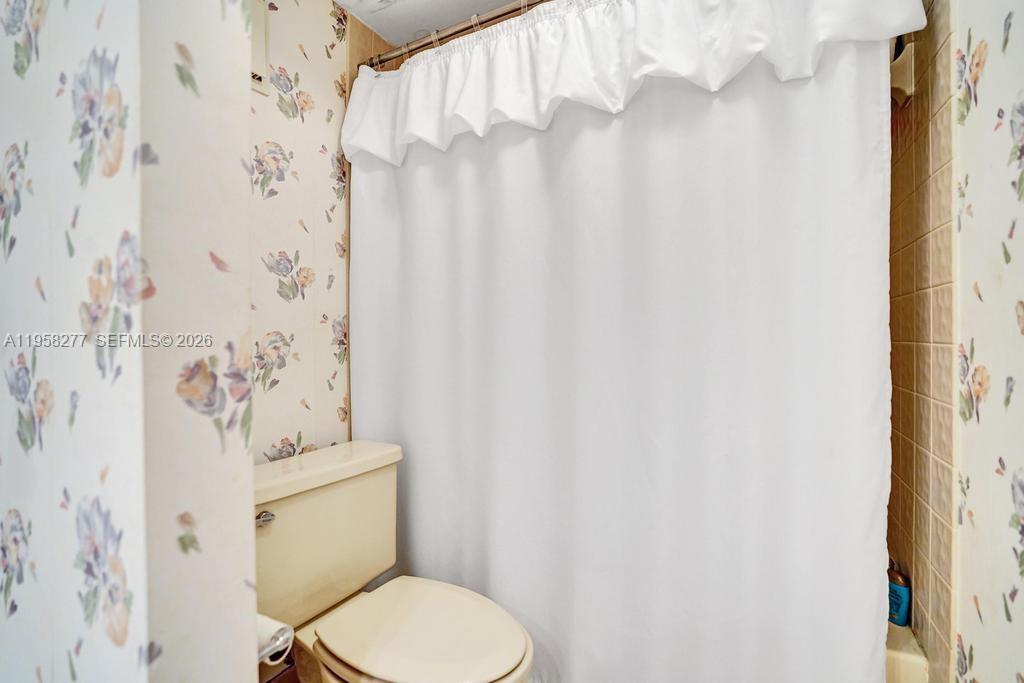 HIDDEN WOODS OF DEER CREE - Residential