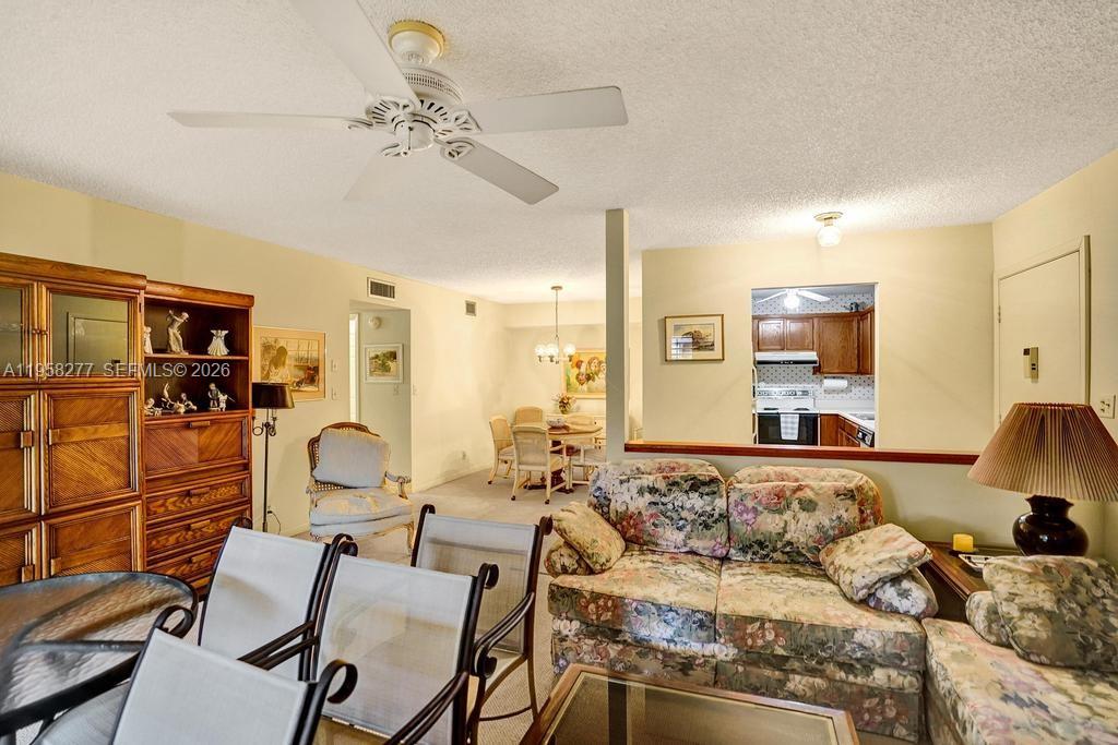 HIDDEN WOODS OF DEER CREE - Residential