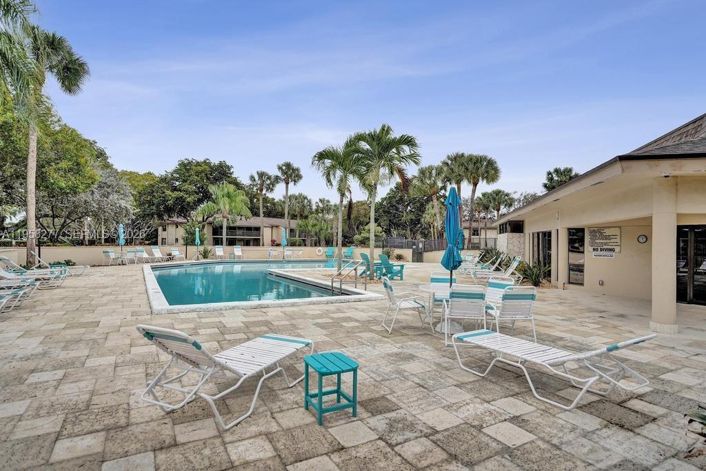 HIDDEN WOODS OF DEER CREE - Residential