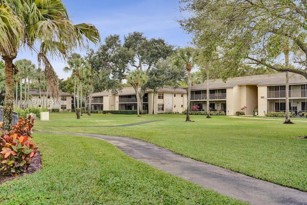 HIDDEN WOODS OF DEER CREE - Residential