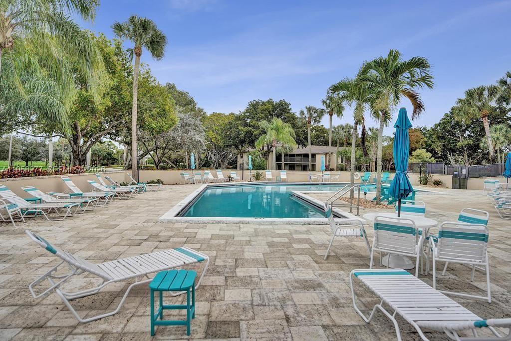 HIDDEN WOODS OF DEER CREE - Residential