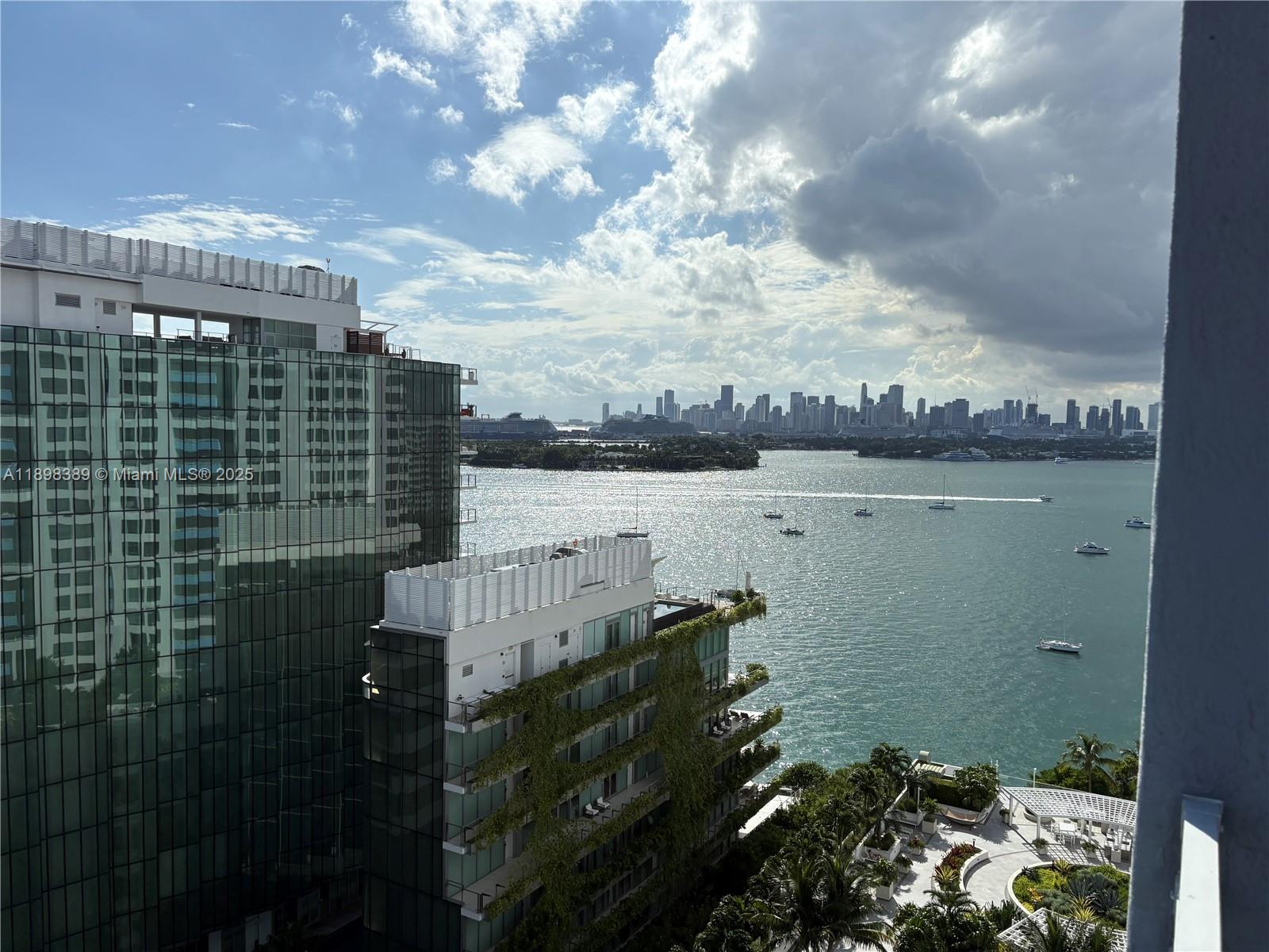 THE WAVERLY AT SOUTH BEAC - Residential