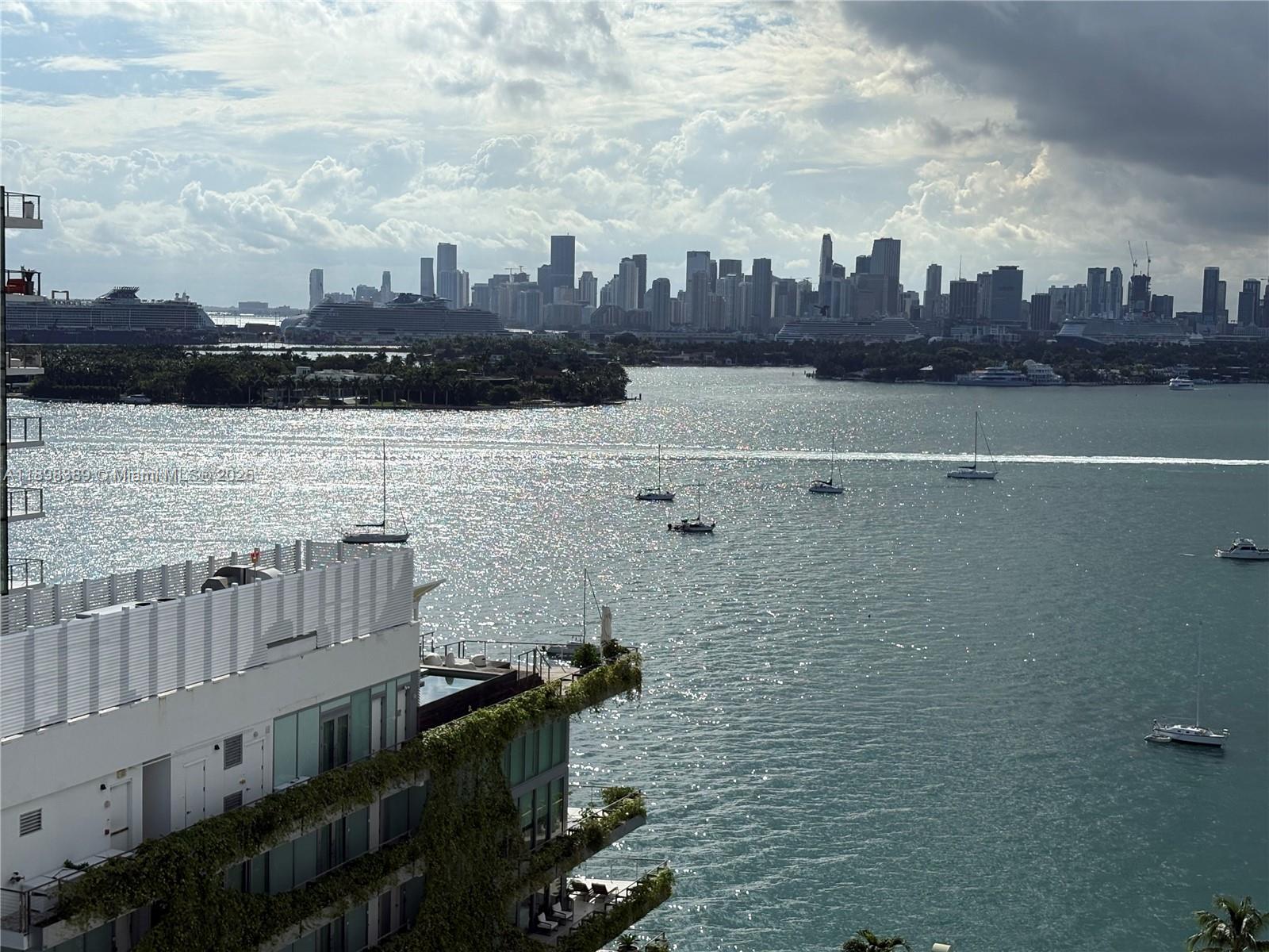 THE WAVERLY AT SOUTH BEAC - Residential