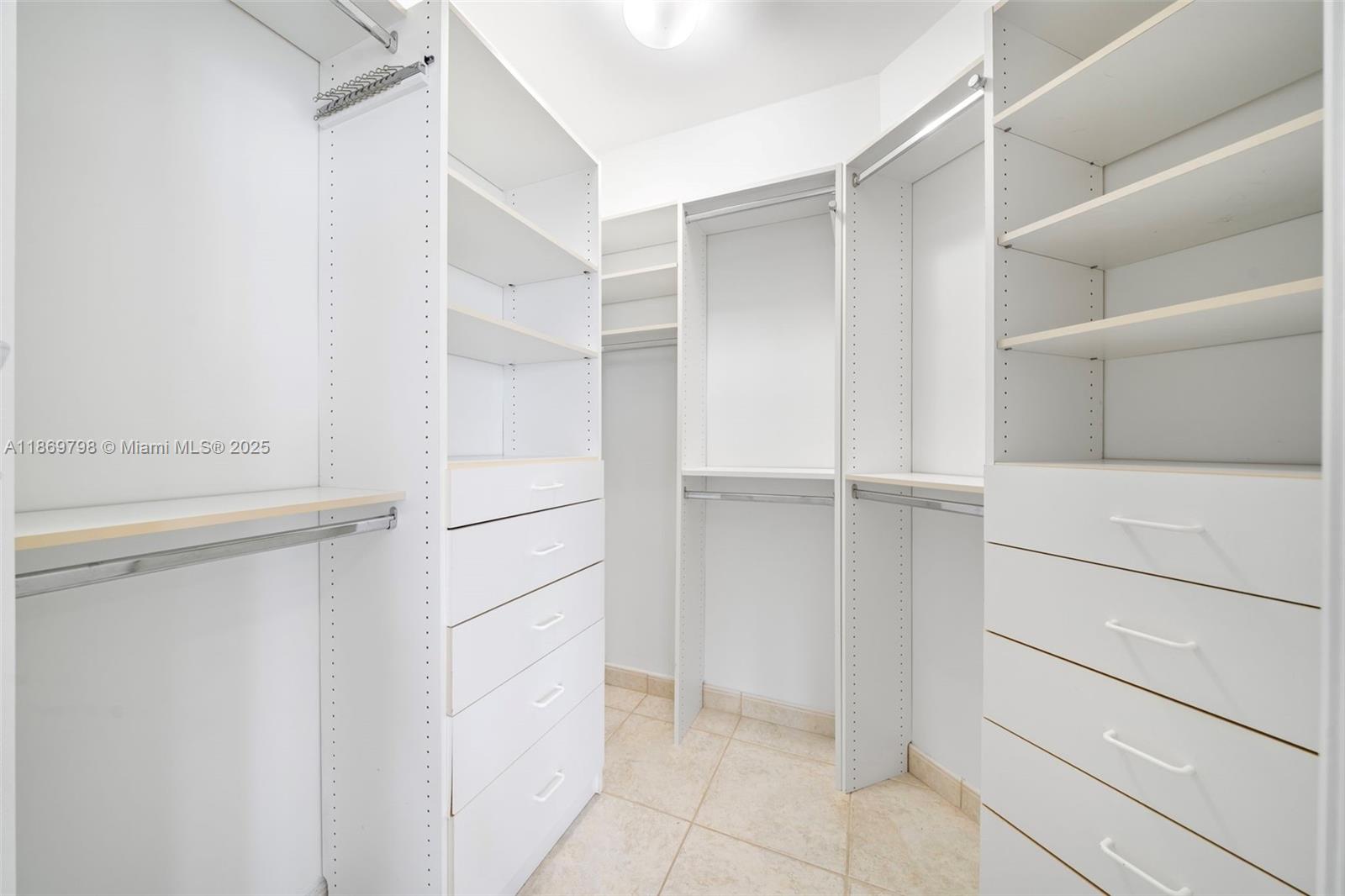 BLUE DIAMOND CONDO - Residential Lease