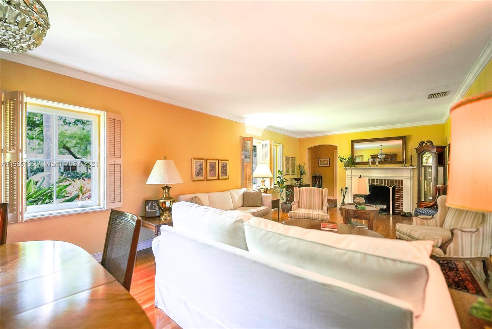 UNIVERSITY ESTATES - Residential