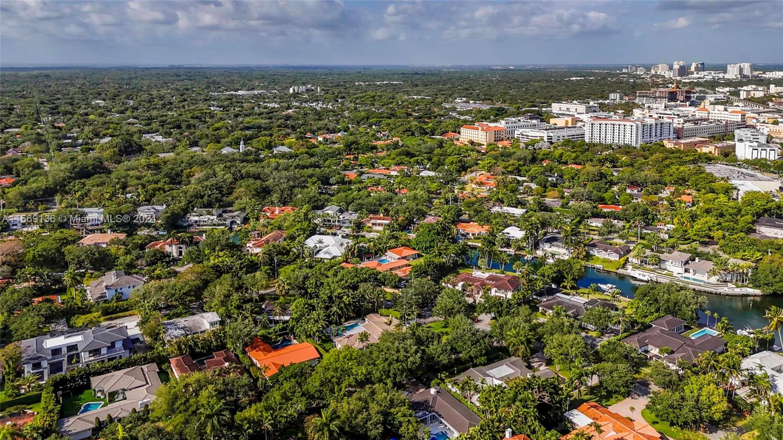 UNIVERSITY ESTATES - Residential