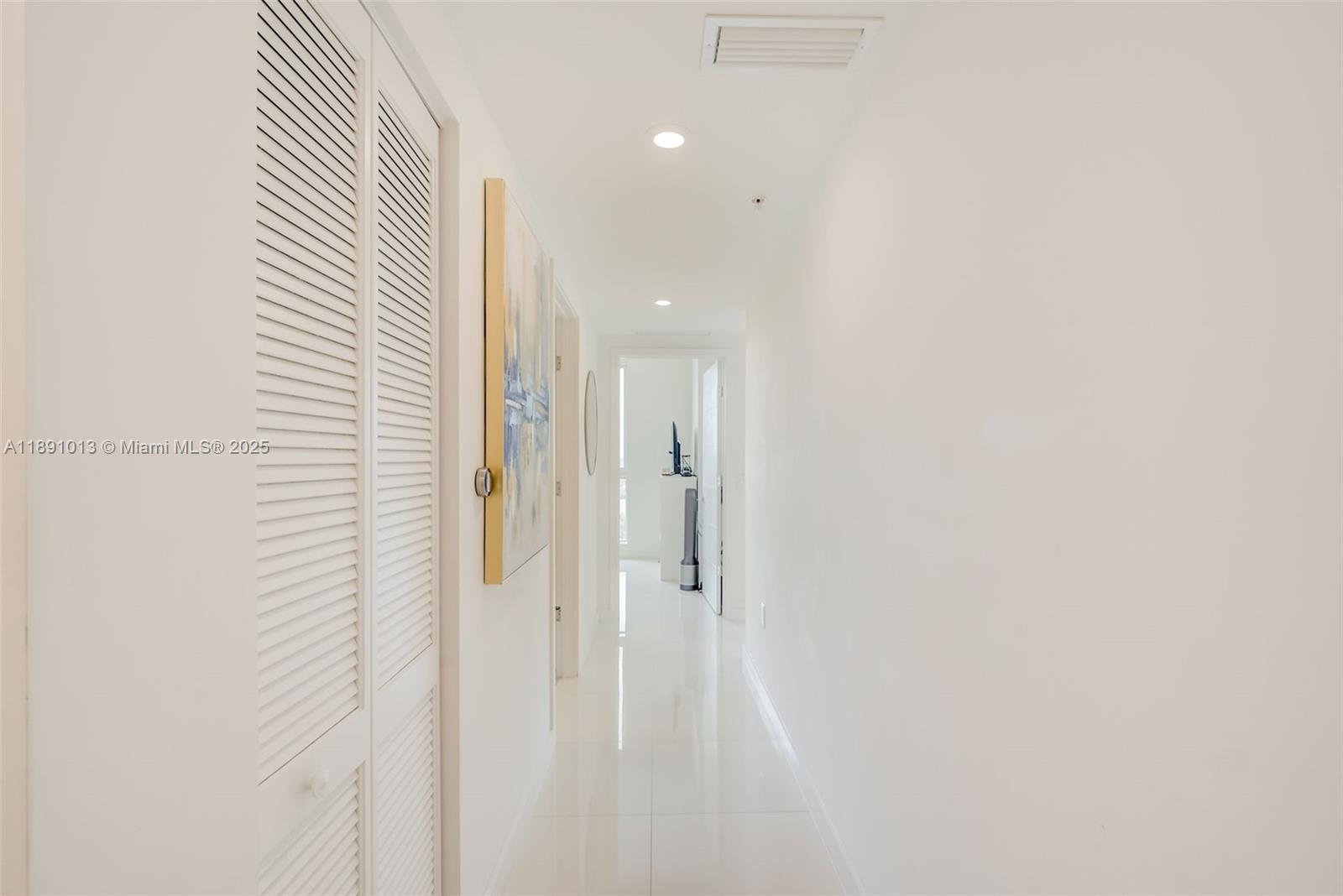 MIDTOWN DORAL CONDO 4 - Residential Lease
