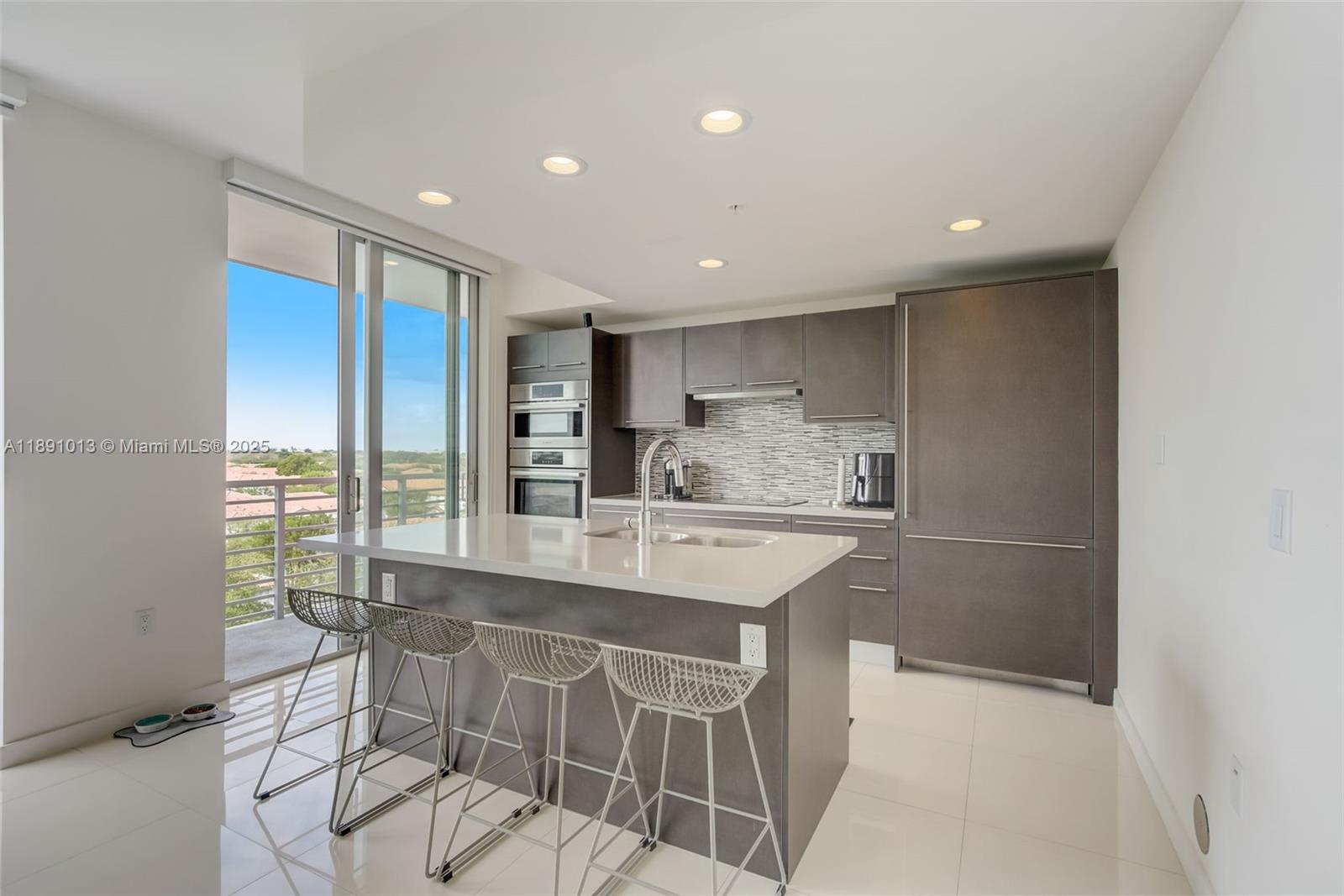 MIDTOWN DORAL CONDO 4 - Residential Lease