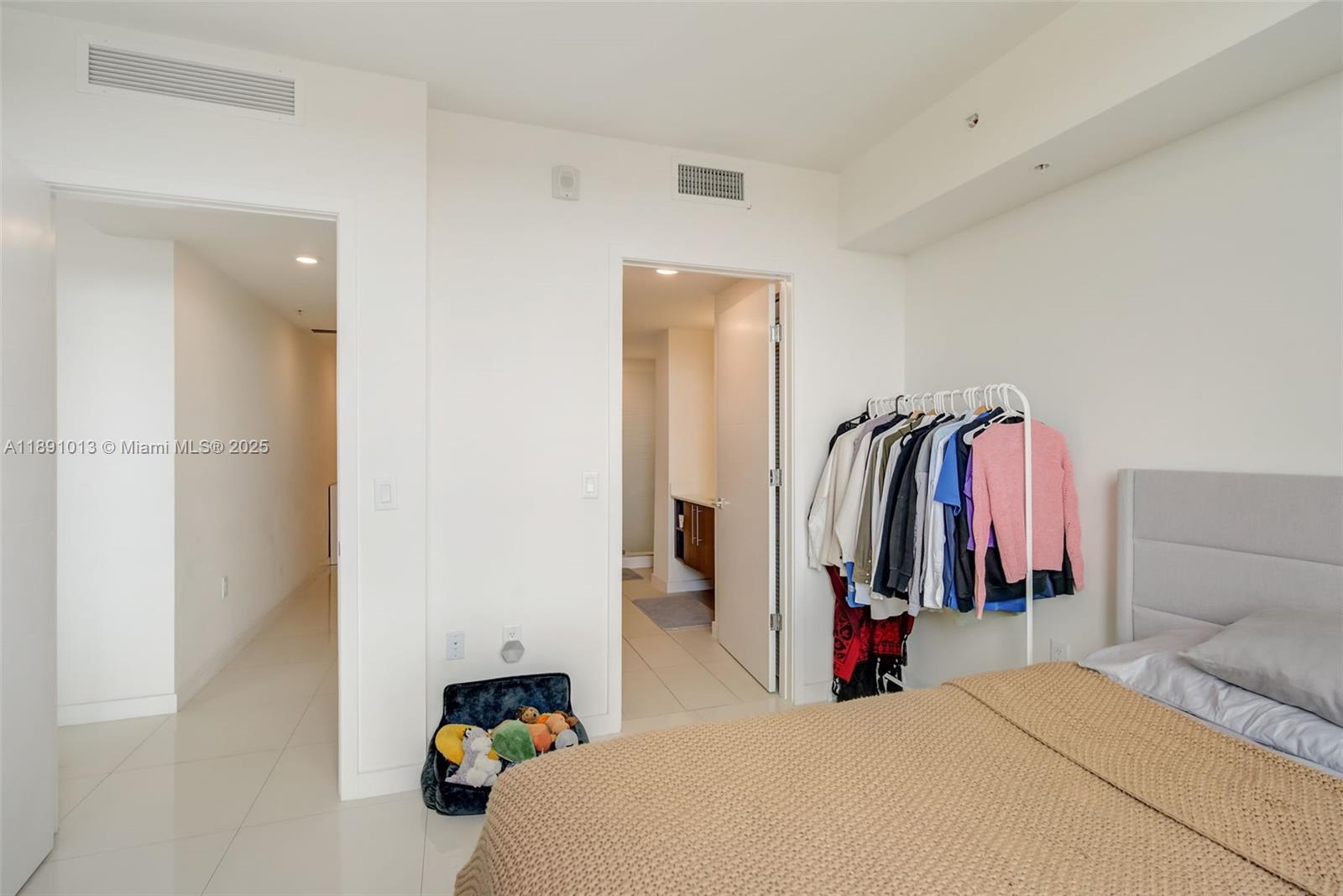 MIDTOWN DORAL CONDO 4 - Residential Lease