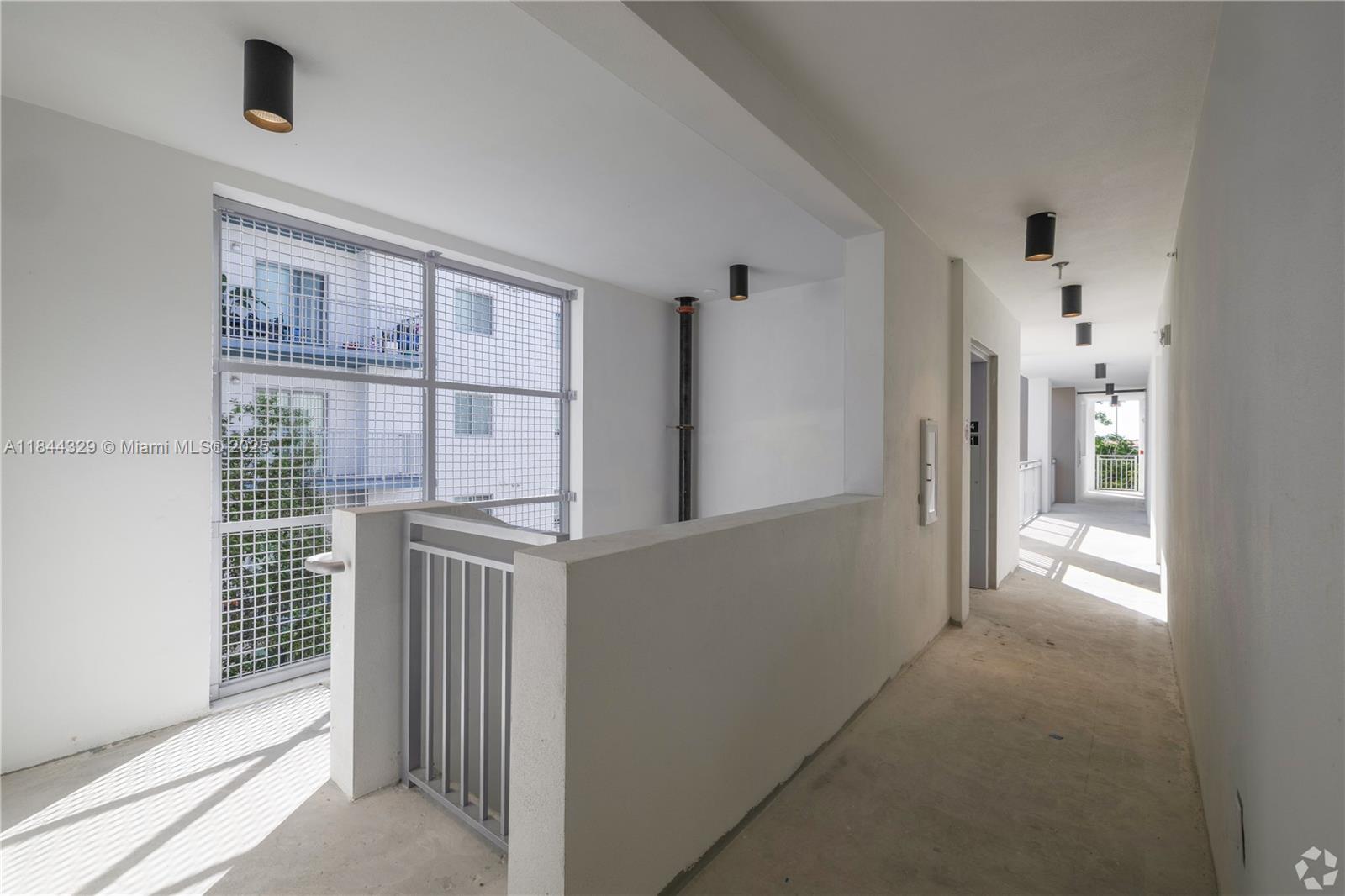 SIX50 MIAMI - Residential Lease