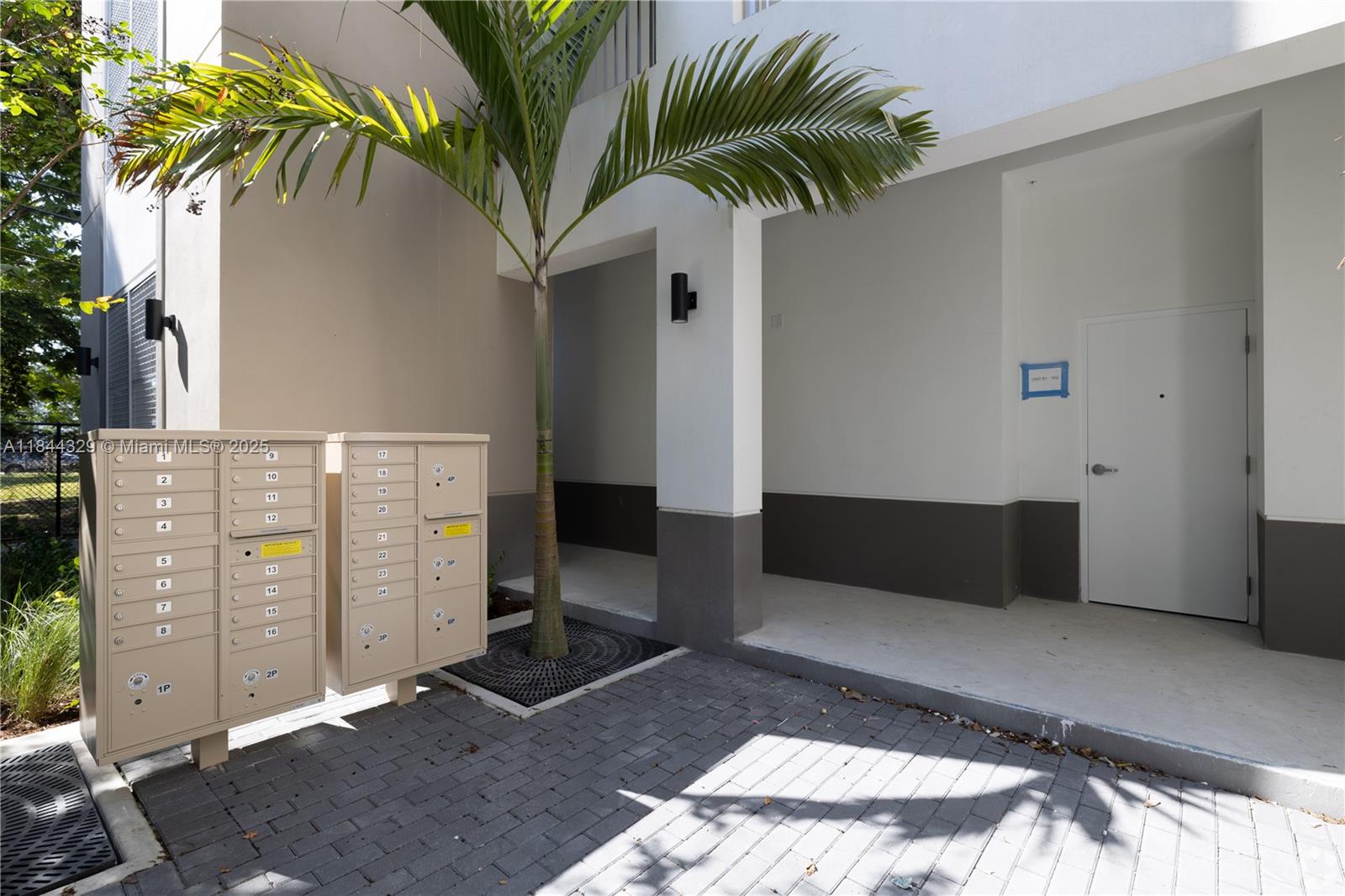 SIX50 MIAMI - Residential Lease