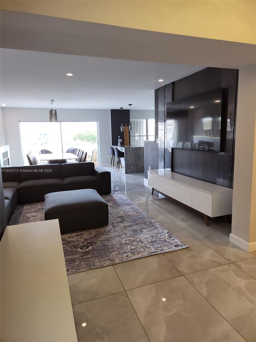 BERKSHIRE HOUSE CONDO - Residential