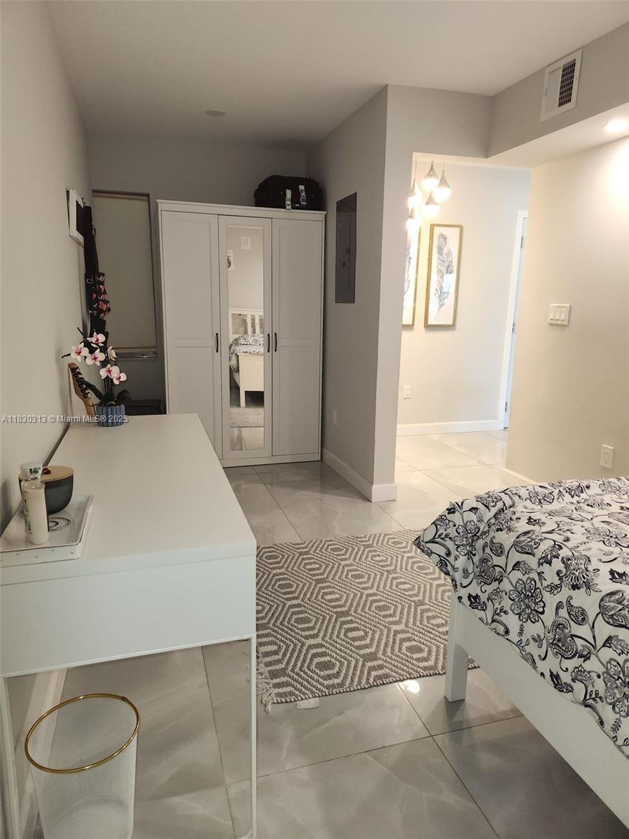 BERKSHIRE HOUSE CONDO - Residential