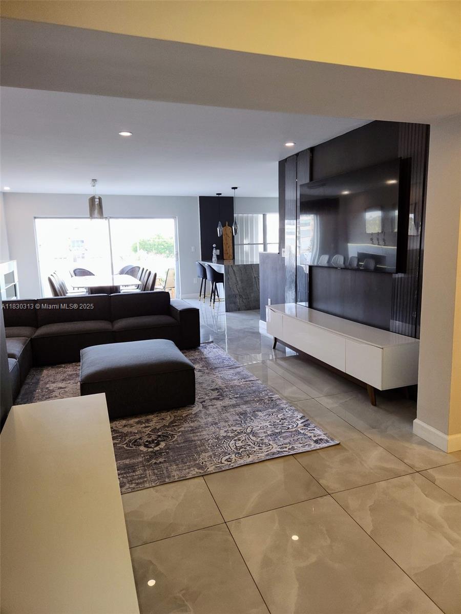 BERKSHIRE HOUSE CONDO - Residential