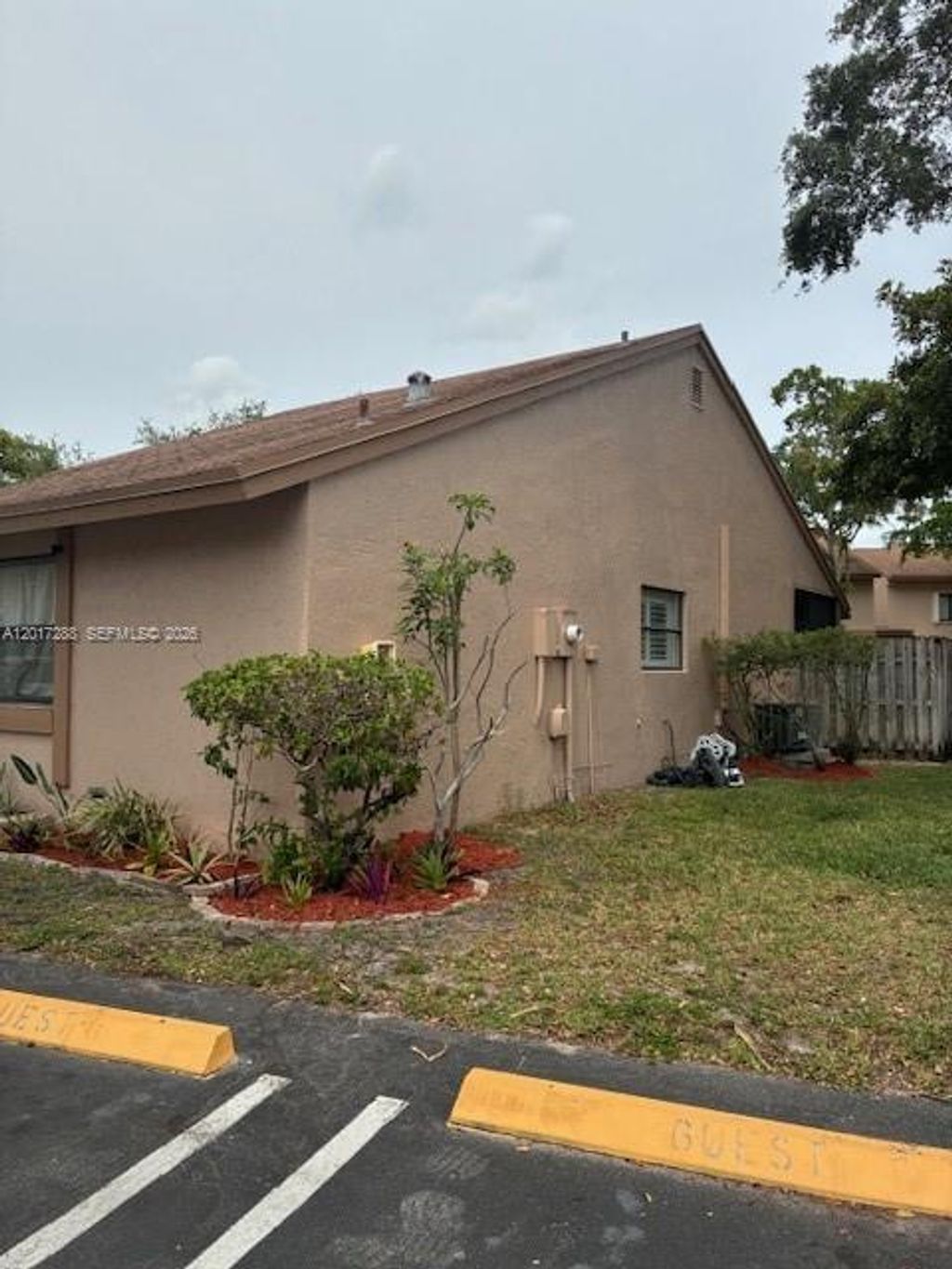 Photo of 19 Chestnut Cir, Cooper City, FL 33026 (MLS # A12017288)
