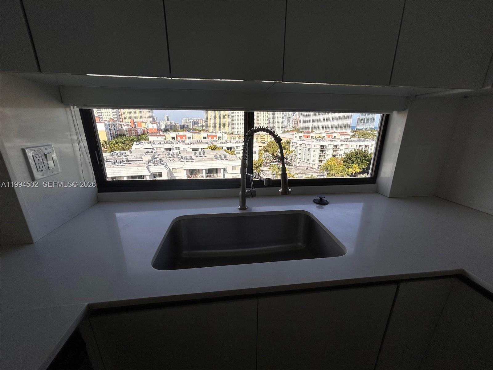 PLAZA OF AMERICAS CONDO P - Residential Lease