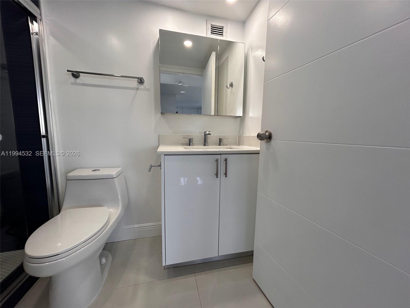 PLAZA OF AMERICAS CONDO P - Residential Lease