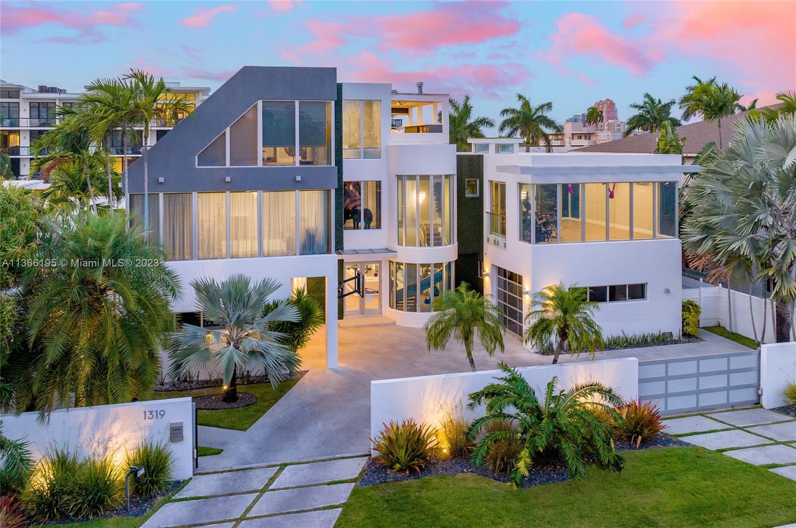 BEACH WAY HEIGHTS UNIT - Residential