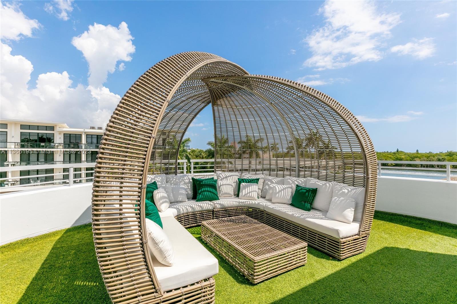 BEACH WAY HEIGHTS UNIT - Residential