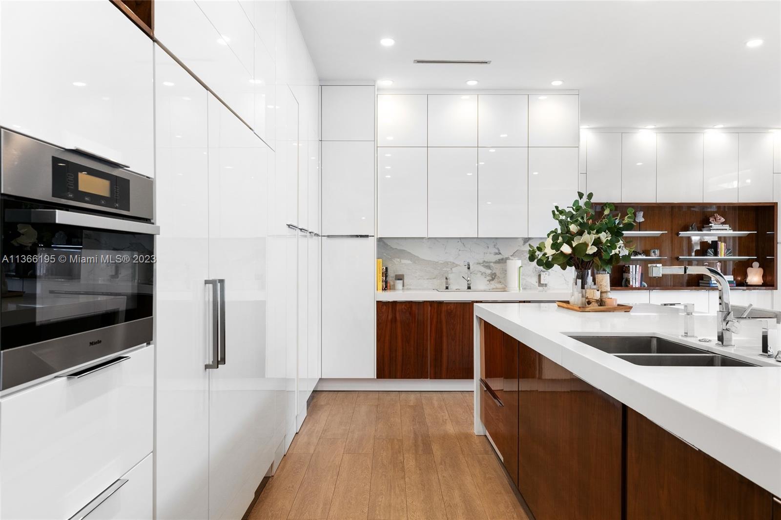 BEACH WAY HEIGHTS UNIT - Residential